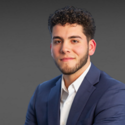 Headshot of Hayden Wealth Management's Jason Mahoney.